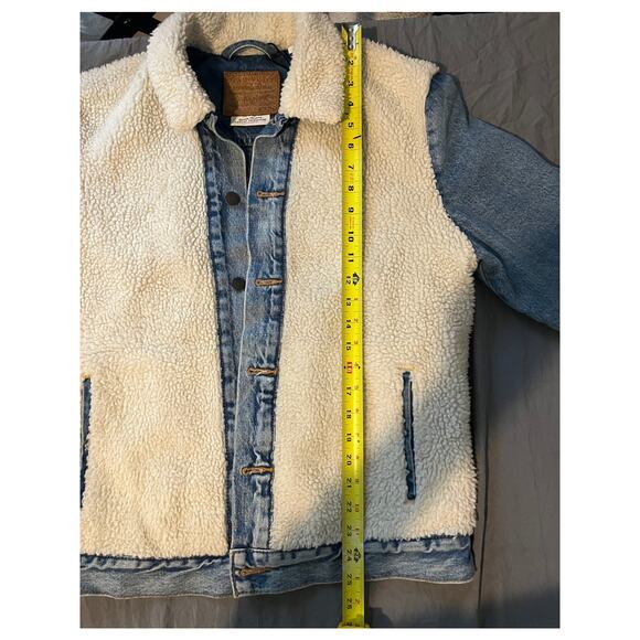 Levi’s Premium Sherpa Trucker Jacket Men’s Medium Denim Fleece Collar - Picture 6 of 7